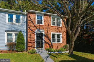 8015 Steeple Chase Ct, Springfield, VA 22153