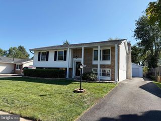 115 W  Church Rd, Sterling, VA 20164