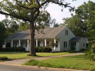 416 Mesopotamia St, Eutaw, AL 35462