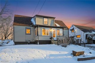 639 N  Way St, Barberton, OH 44203