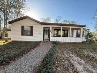 465 Belvedere Dr, Beaumont, TX 77706