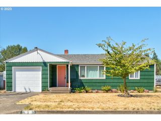 468 S  52nd St, Springfield, OR 97478