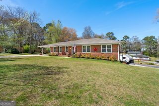 522 Hickory St, Bremen, GA 30110