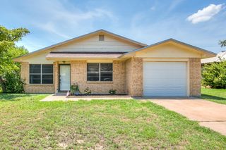 901 E  42nd St, San Angelo, TX 76903