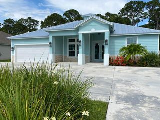 5223 NW West Piper Circle, Port Saint Lucie, FL 34986