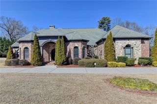 5547 Nelson Pointe Dr, Stone Mountain, GA 30087