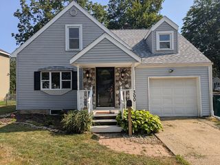 300 E  Potter Ave, Lansing, MI 48910