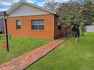 611 S  5th St, Eunice, LA 70535