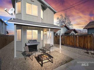 896/898 N  Whitewater Park Blvd, Boise, ID 83702