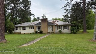 260 N  Davis St, Forest, MS 39074