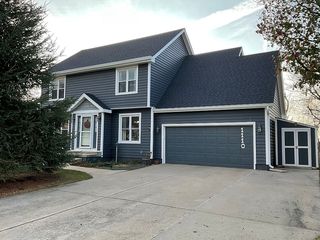 1110 3rd St, Waukee, IA 50263