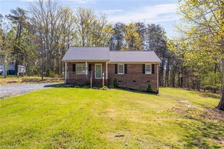 168 Odle Ln, Eden, NC 27288