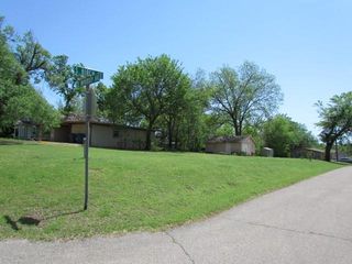 1801 E  University Ave #11, Guthrie, OK 73044