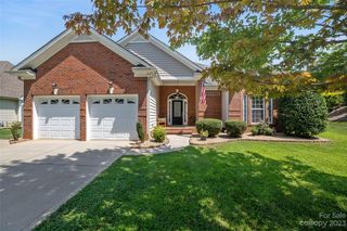 1002 Summer Creste Dr, Indian Trail, NC 28079