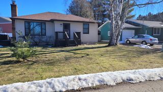 328 Doris St NW, Sparta, MI 49345