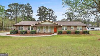 88 Witcher Cir, Newnan, GA 30263