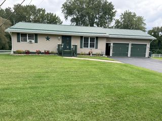 89 West St, Malone, NY 12953
