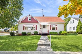 1526 S  12th St, Manitowoc, WI 54220