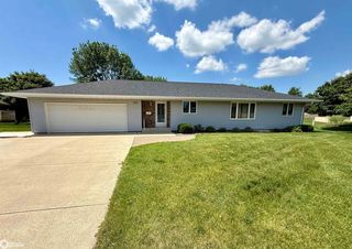 122 Parkside Dr, Algona, IA 50511