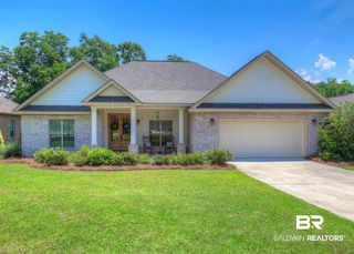 21438 Roundhouse Rd, Fairhope, AL 36532