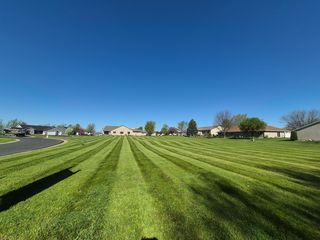 W  Adams St, Arlington, MN 55307