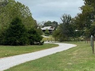 10486 Osage Valley Rd, Bunceton, MO 65237
