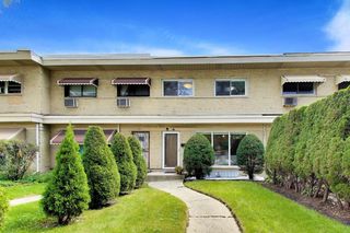 829 Dodge Ave, Evanston, IL 60202
