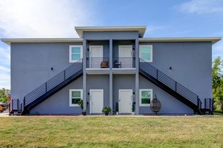 451 45th St   E, Palmetto, FL 34221