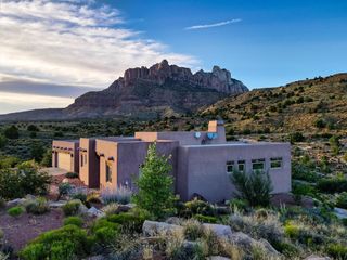 2907 Zuni Cir, Springdale, UT 84767