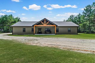 879 Tram Rd, Livingston, TX 77351