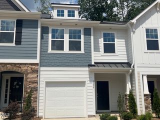 1326 Hammond Dr, Mebane, NC 27302