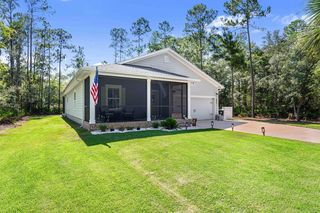 393 Bayside Dr, Freeport, FL 32439