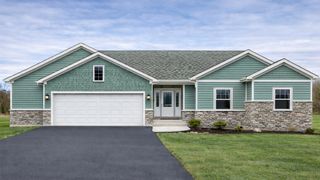 W, Lake Villa, IL 60046