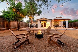 326 Larmier Ave, Oak View, CA 93022