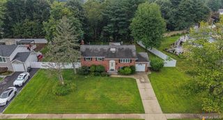 12 Bennington Place, Wheatley Heights, NY 11798