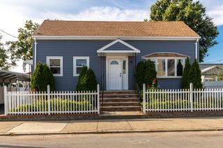 97 River St, Lynn, MA 01905