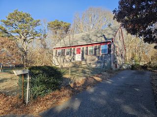 24 Williams Ave, Bourne, MA 02532
