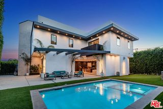 7303 W  89th St, Los Angeles, CA 90045
