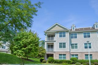 137 Ridgeview Ln #137, Mount Arlington, NJ 07856