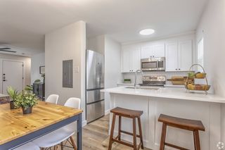 425 N  Rosemont Ave #111, Dallas, TX 75208
