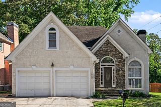 1033 Spalding Club Ct, Atlanta, GA 30338