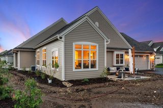 1620 Belmont LANE #26, Oconomowoc, WI 53066