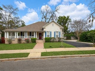 214 W  Sharon St, Quincy, FL 32351