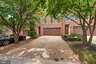 90 Sharpstead Ln, Gaithersburg, MD 20878