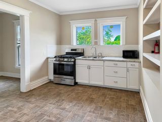 207 Allen Blvd, Kalamazoo, MI 49007