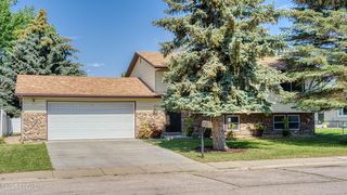 2508 Cascade Dr, Gillette, WY 82718