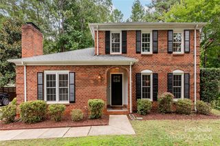 9151 Hinson Dr, Matthews, NC 28105