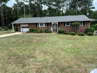 620 McDowell Dr, Chester, SC 29706