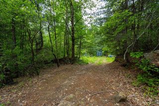 Bullard Rd, Oakham, MA 01068