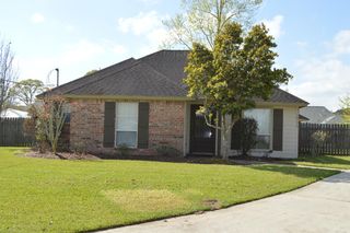 14177 Parkridge Dr, Prairieville, LA 70769